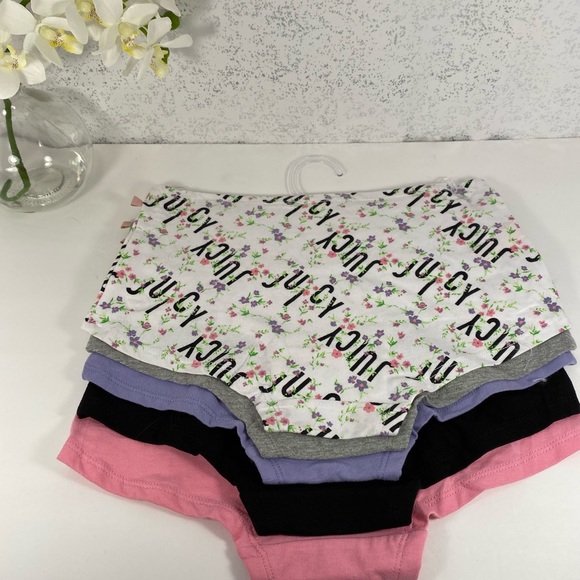 🆕Juicy Couture MultiColored Booty Short Panty Set - Picture 5 of 8